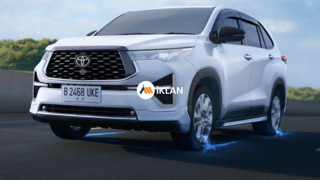 Toyota Inova Putih Tahun 2022